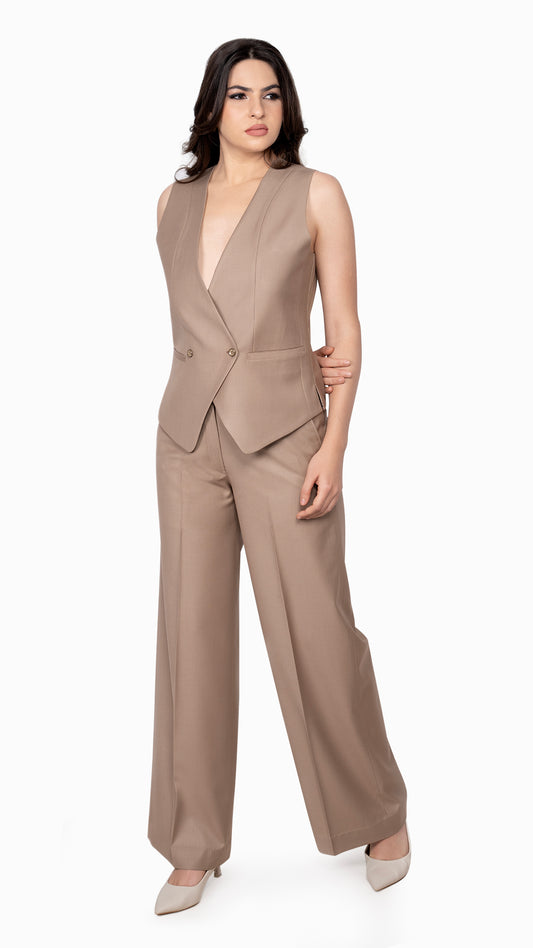 Sleek and structured beige waistcoat paired with high-quality straight-fit trousers. Perfect for a refined, minimalist yet powerful look.